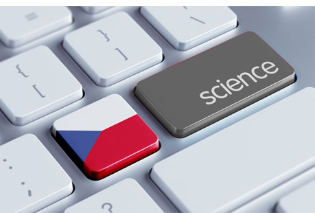 Computertastatur mit Taste „Wissenschaft" und Flagge der Tschechischen Republik - © Adobe Stock / xtock 